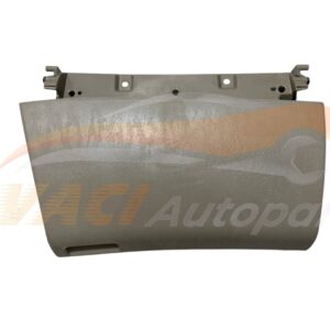 Nắp học tủ trên Innova